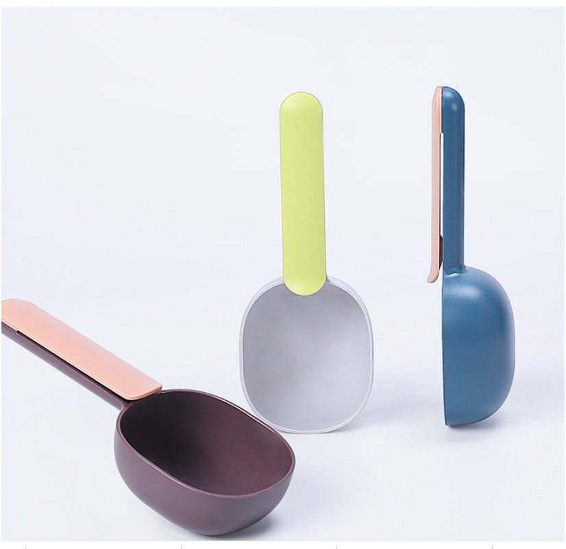 Pet Food Scoop Spoon - Sealed Storage Container